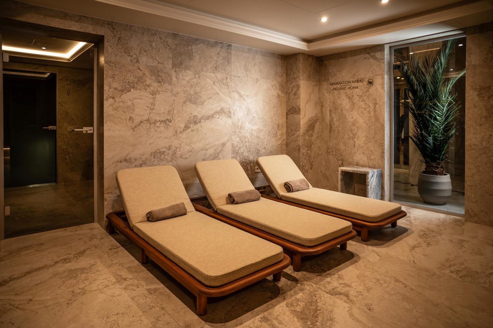 Nadiya Palace 伊万诺-弗兰科夫斯克 外观 照片